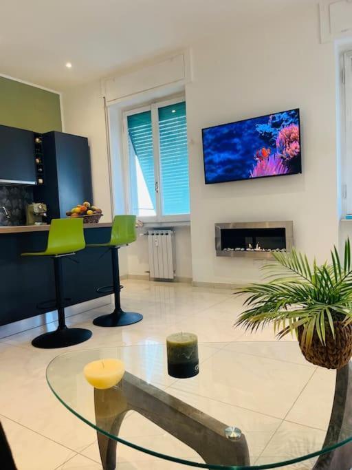 Orizzonte 5 Terre, Viale Italia 221 - Partenza Battelli 5 Terre Ла-Спеція Екстер'єр фото