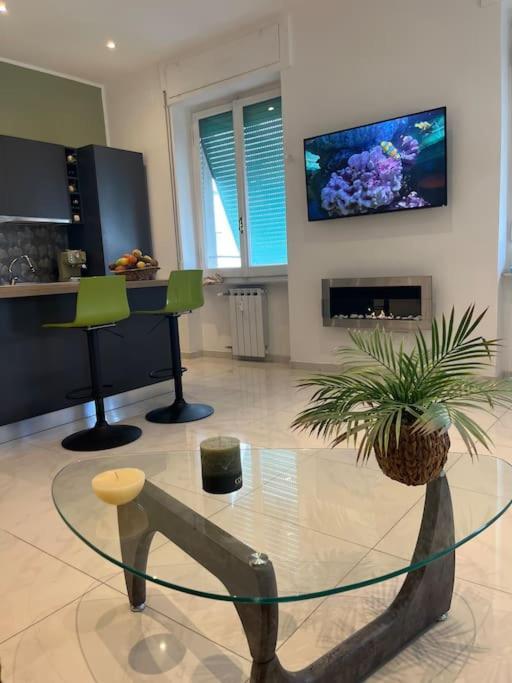 Orizzonte 5 Terre, Viale Italia 221 - Partenza Battelli 5 Terre Ла-Спеція Екстер'єр фото